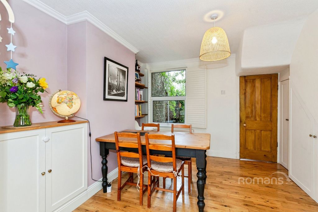 Property photo 3 of 20 Pbox-Img.Jpg