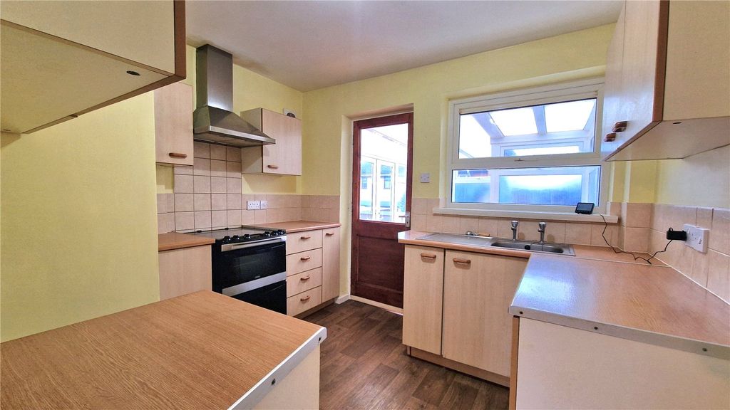 Property photo 3 of 13 Picture No. 15