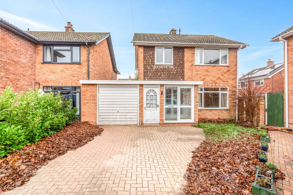 Property photo 1 of 18