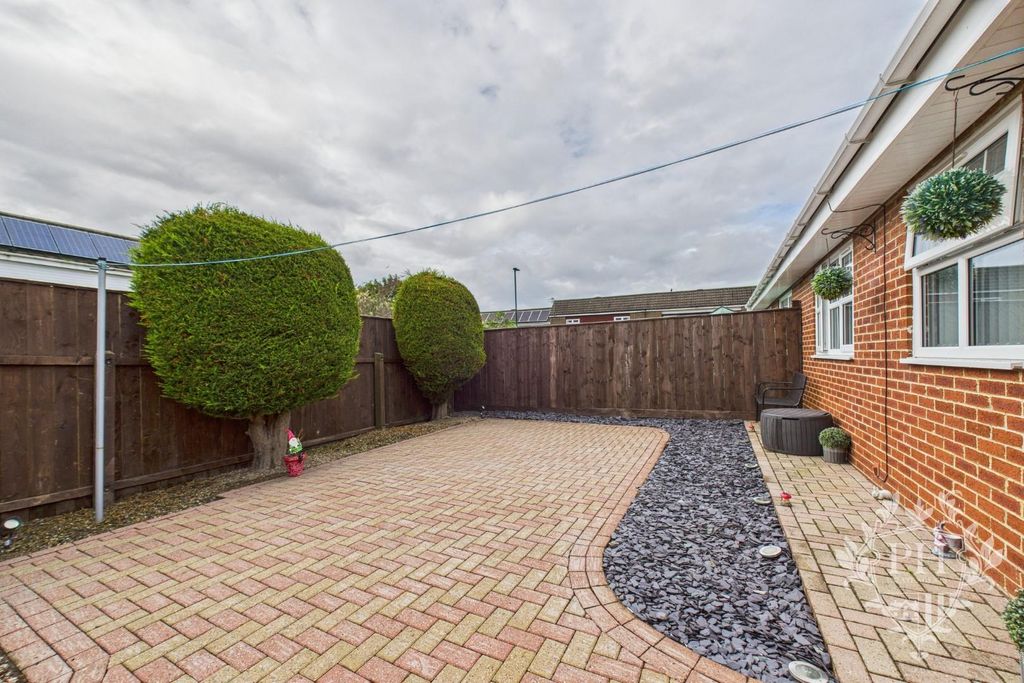 Property photo 2 of 12 Cam02002G0-Pr0188-Still010.Jpg