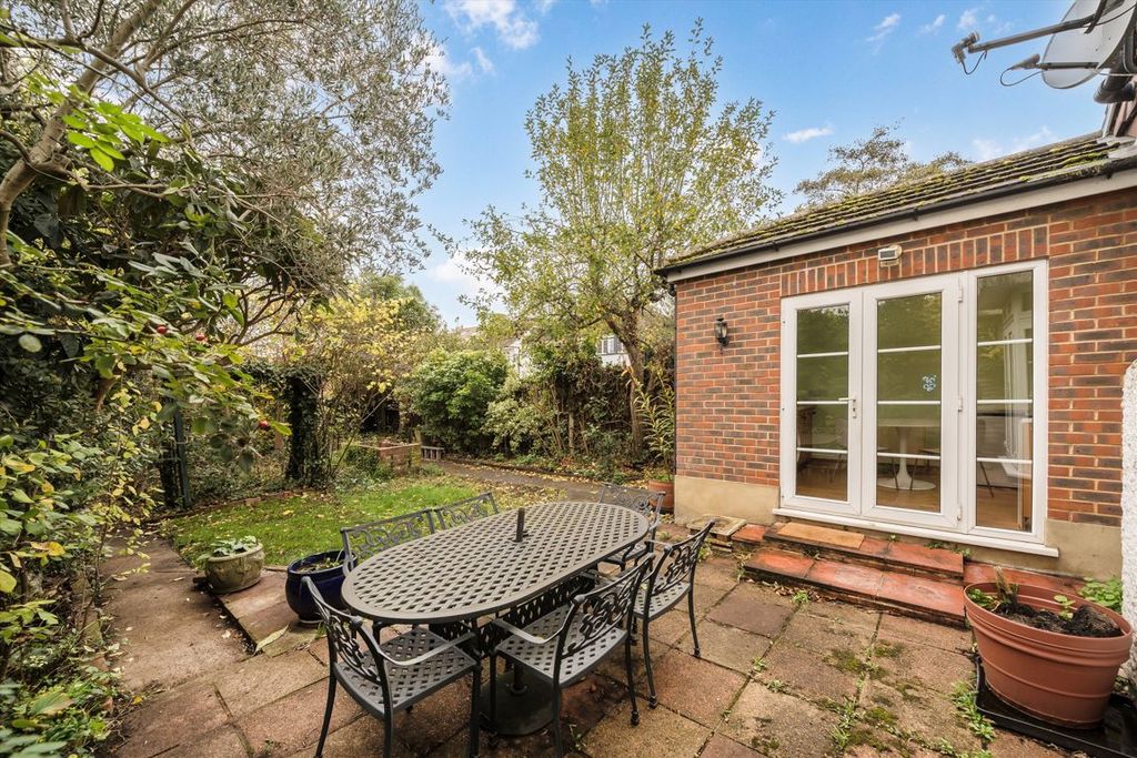 Property photo 3 of 10