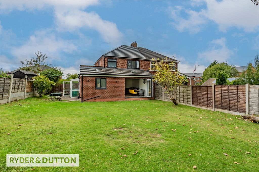 Property photo 2 of 28 Picture No. 25