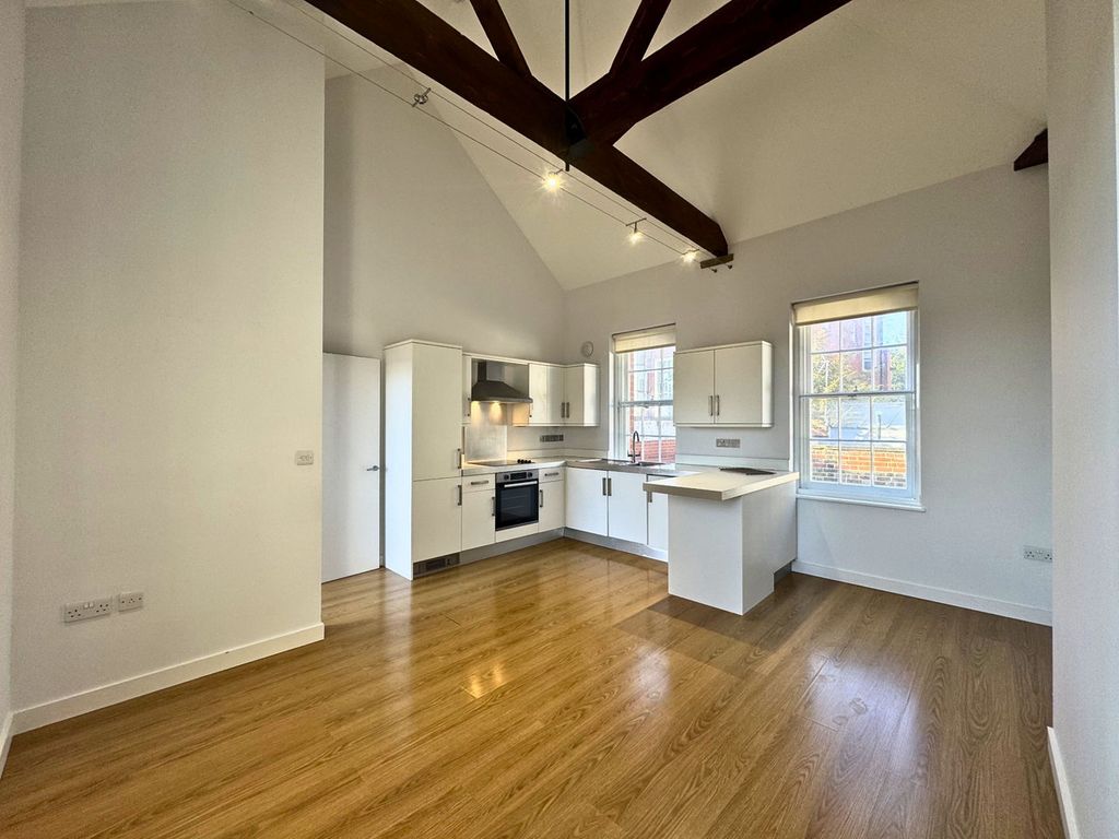 Property photo 2 of 6