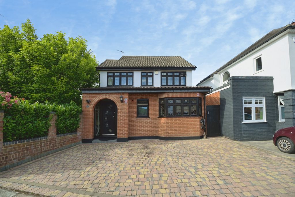 Property photo 1 of 46
