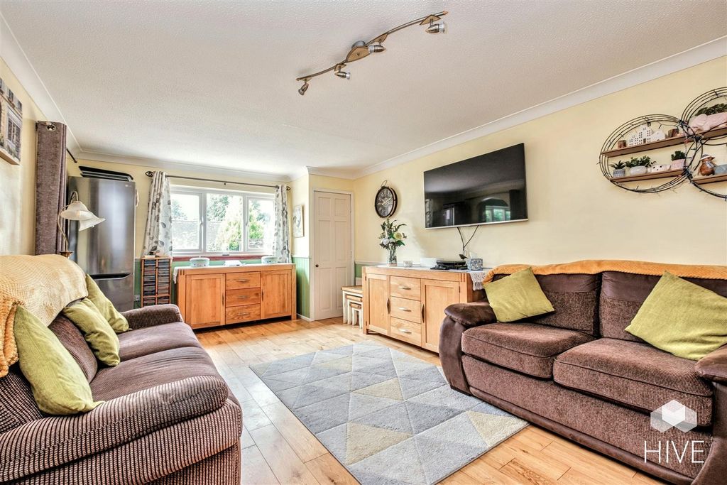 Property photo 2 of 26