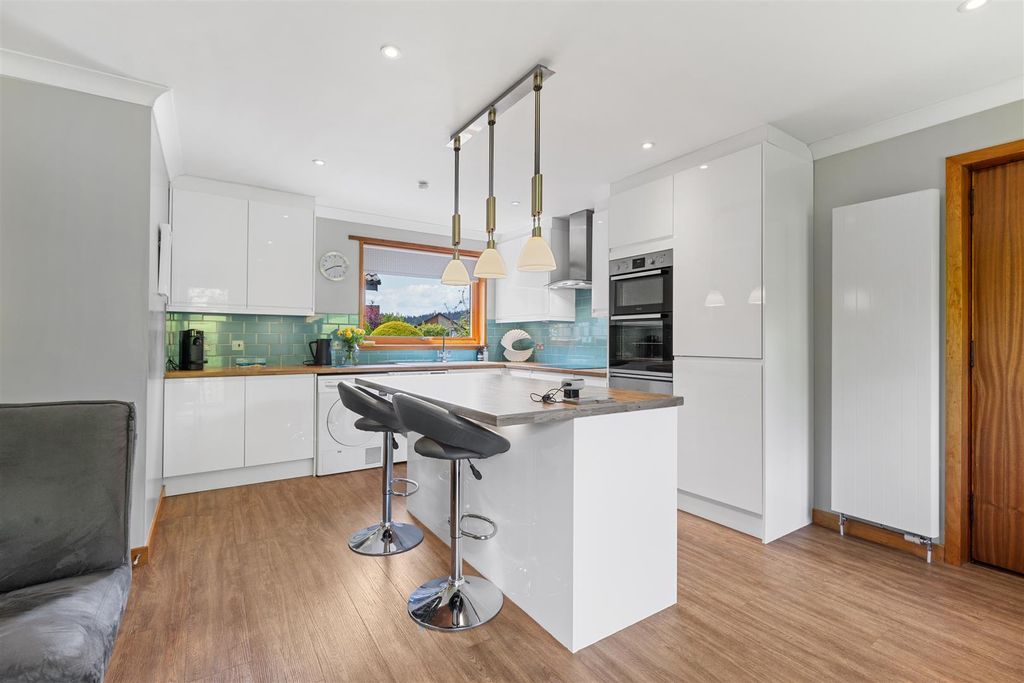 Property photo 3 of 32 4F8A7732.Jpg