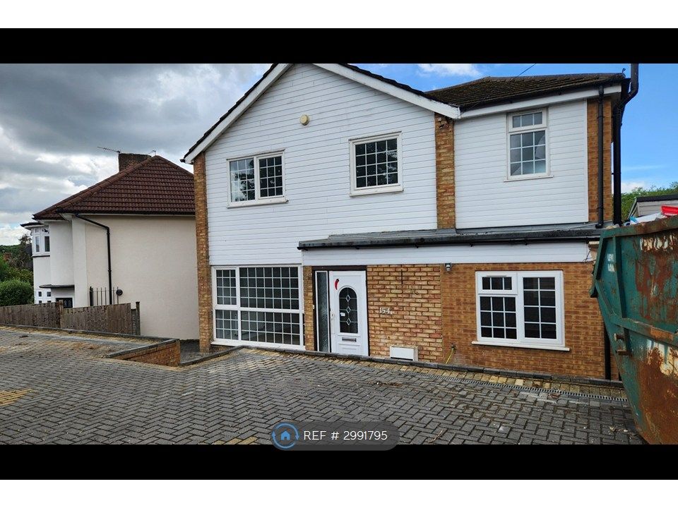Property photo 1 of 32