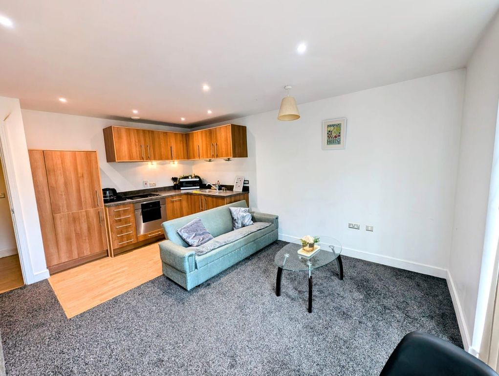 Property photo 2 of 9