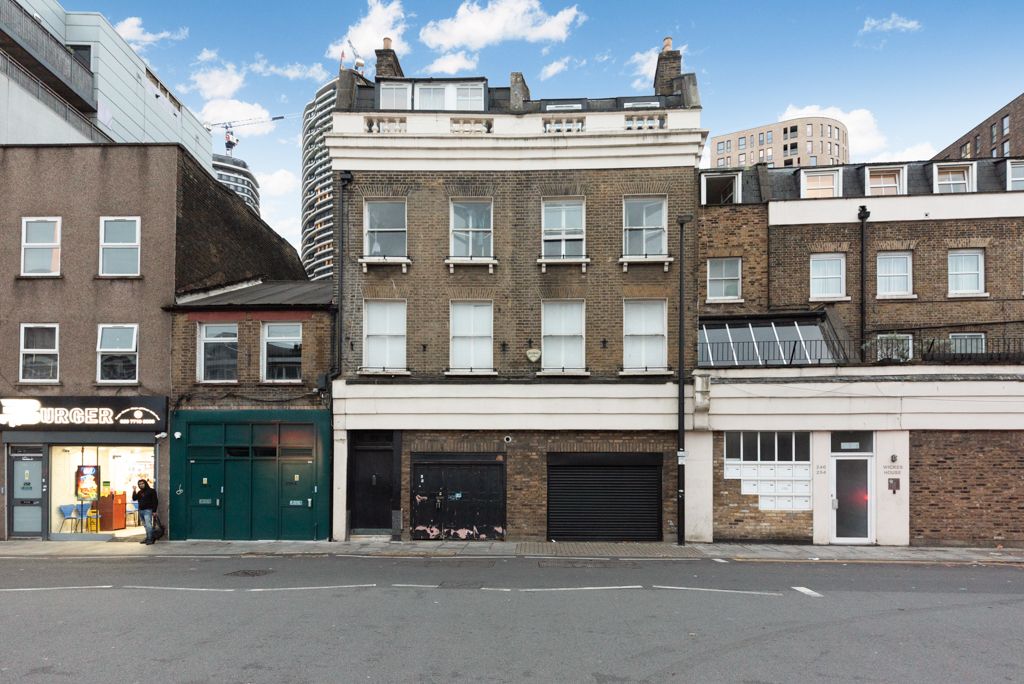 Property photo 1 of 11