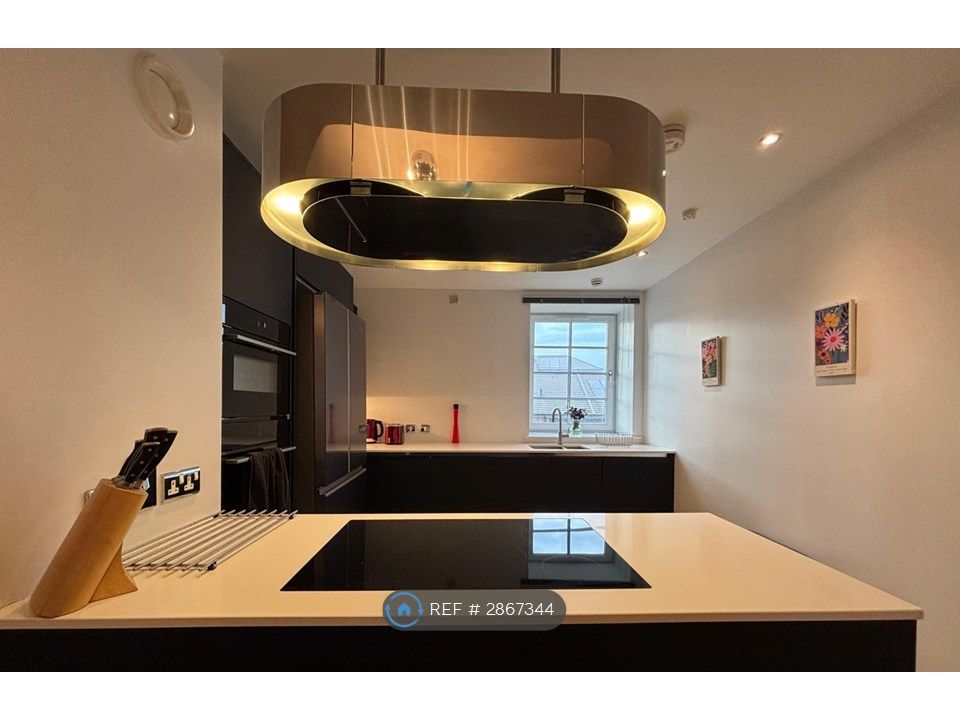 Property photo 3 of 18 Open-Plan Kitchen