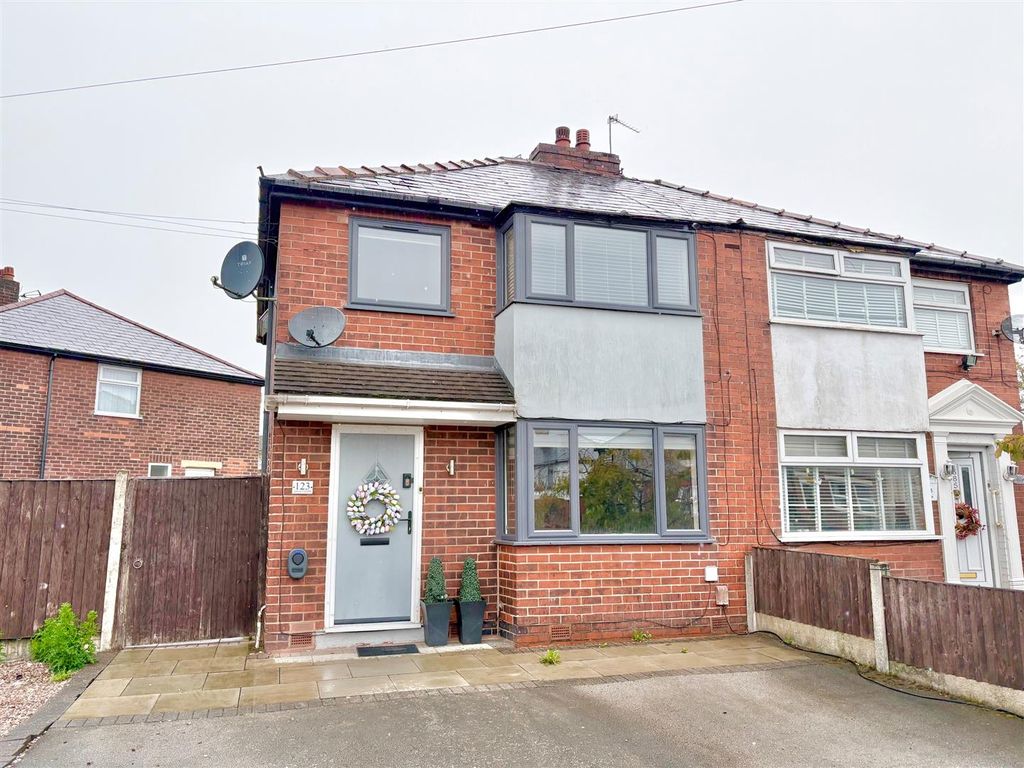 Property photo 1 of 13 Front 2.Jpg