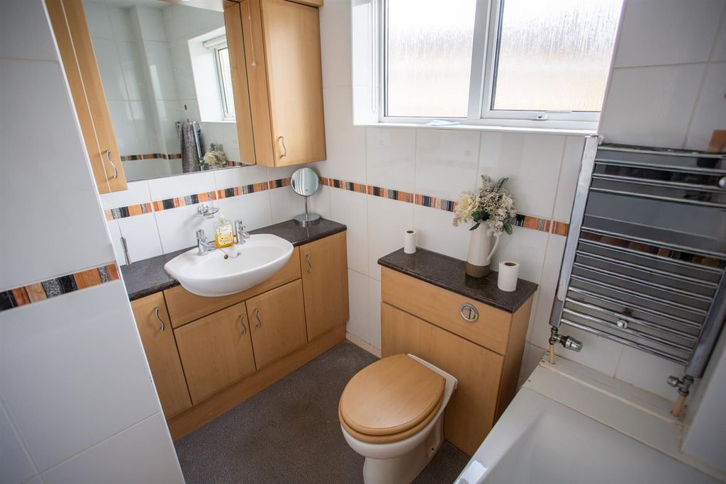 Property photo 3 of 21 Derb9376.Jpg