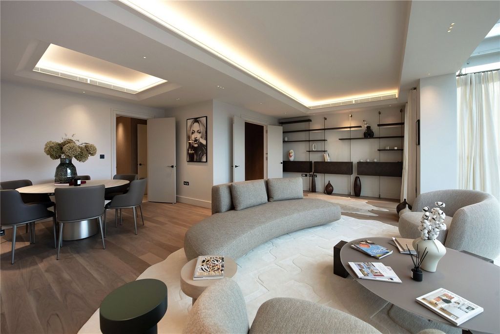 Property photo 2 of 18 Reception Room