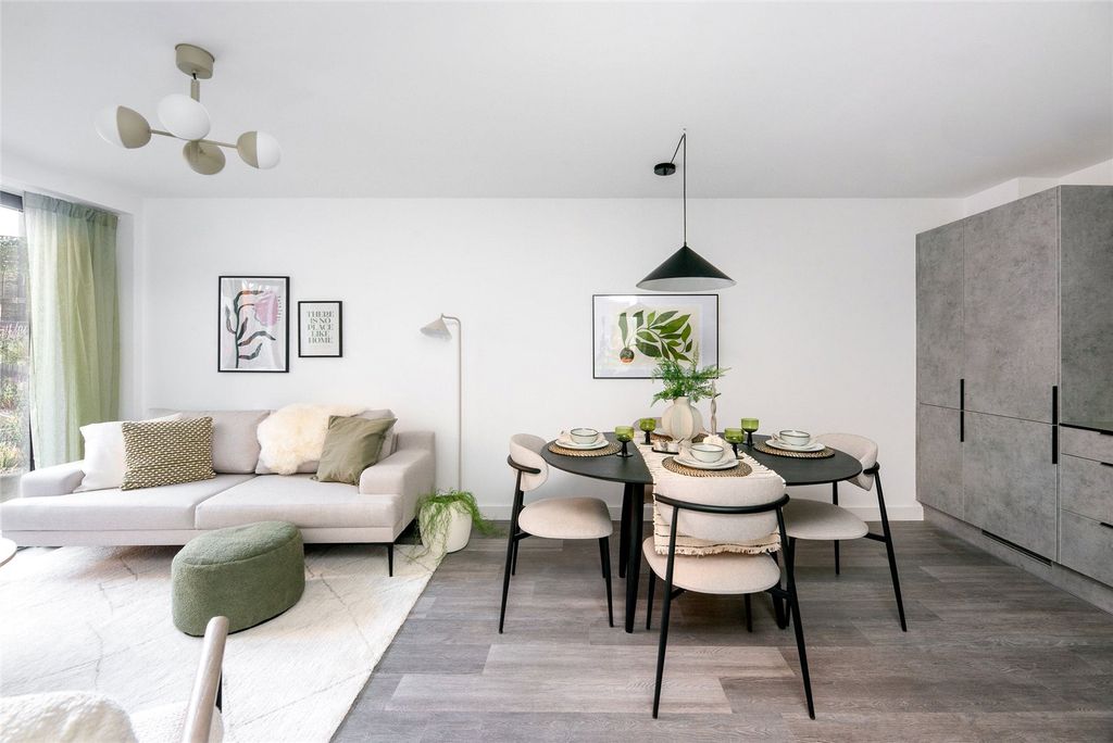 Property photo 2 of 21 Picture No. 26