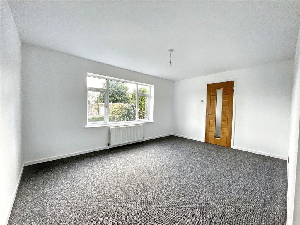 Property photo 2 of 16 Img_1825.Jpg