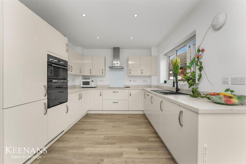 Property photo 2 of 45 2.Jpg