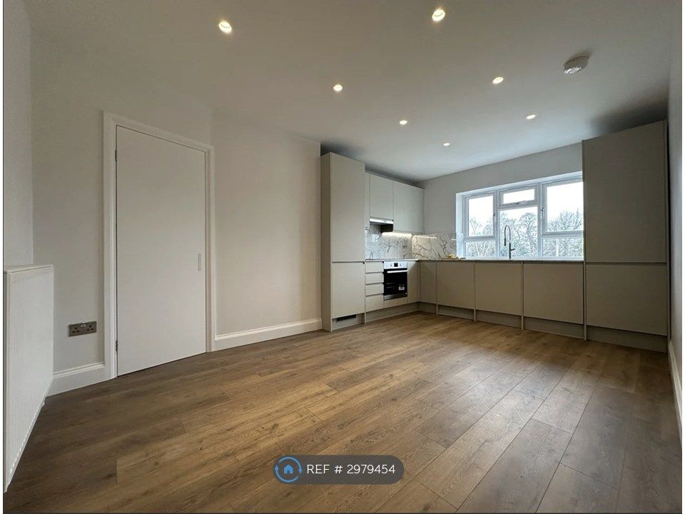 Property photo 2 of 6 Open Plan Living