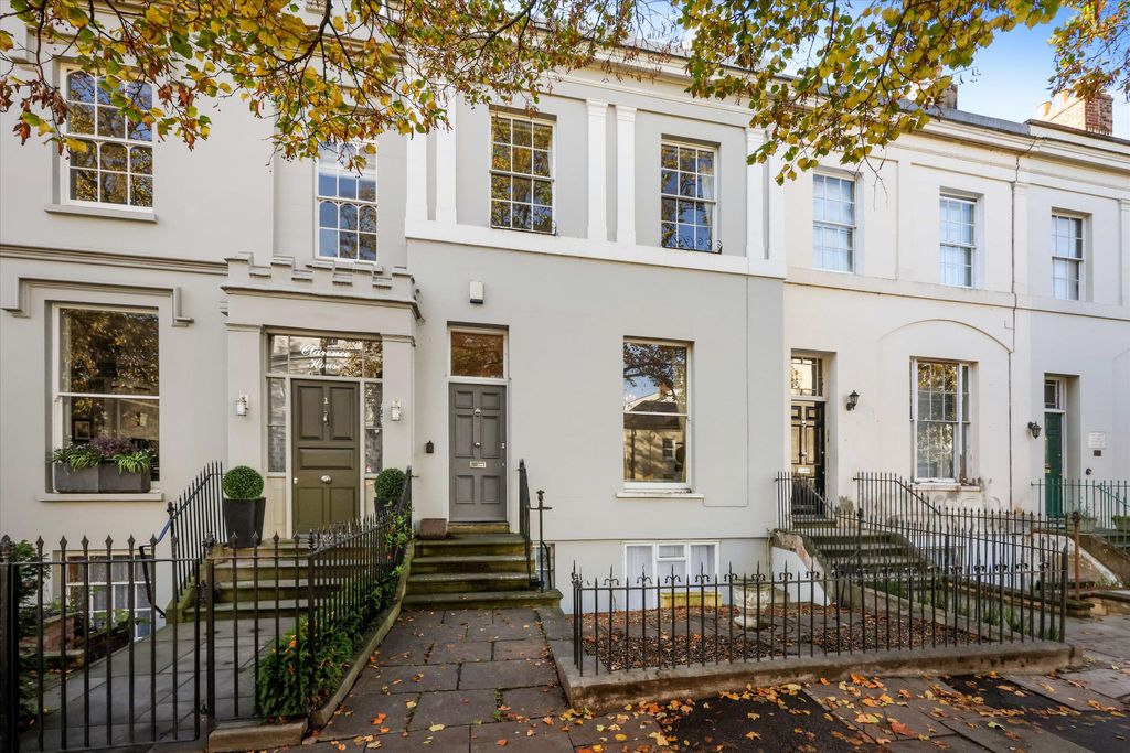 Property photo 1 of 31 Image