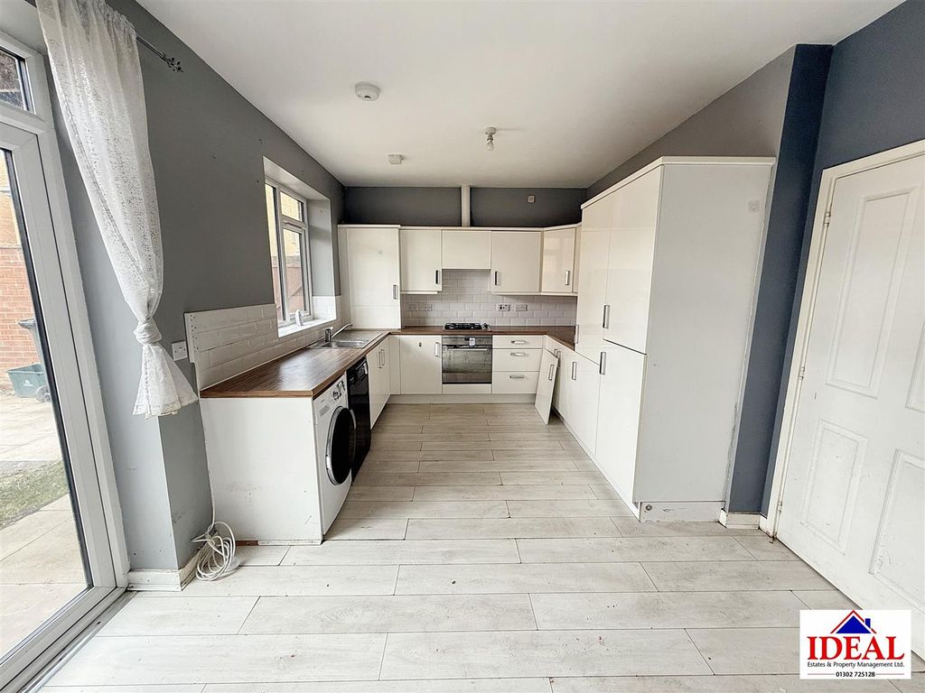 Property photo 2 of 14 Image00007.Jpg