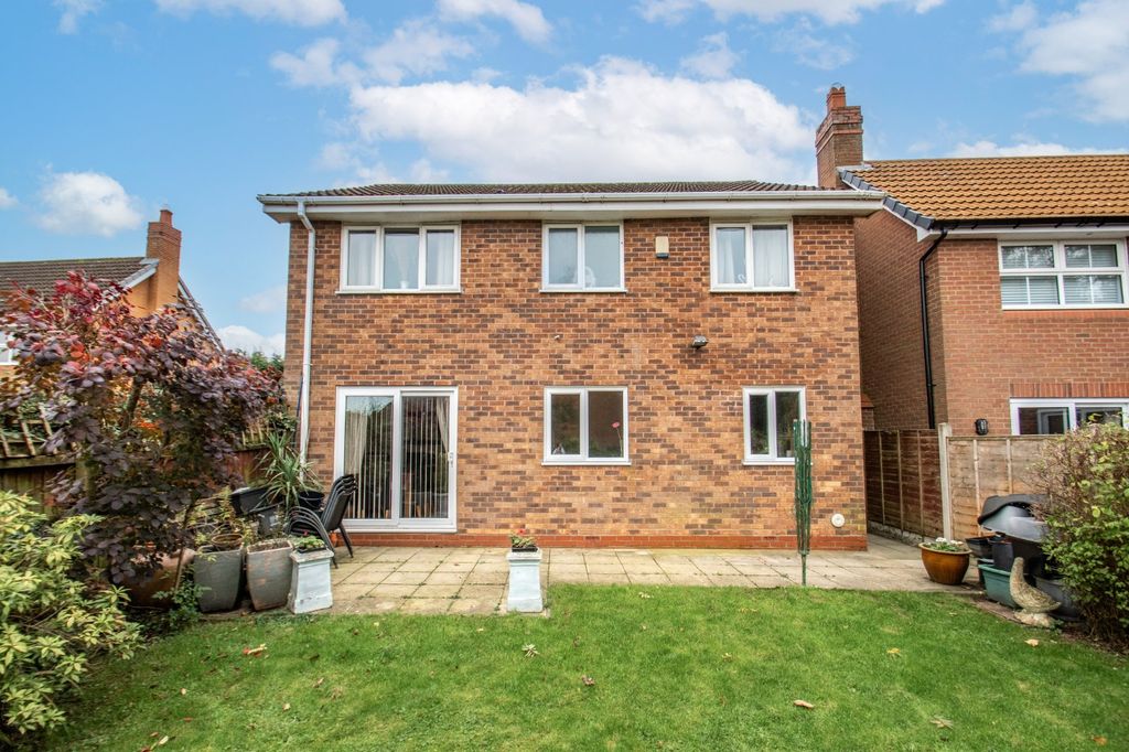 Property photo 2 of 16 Picture No. 18