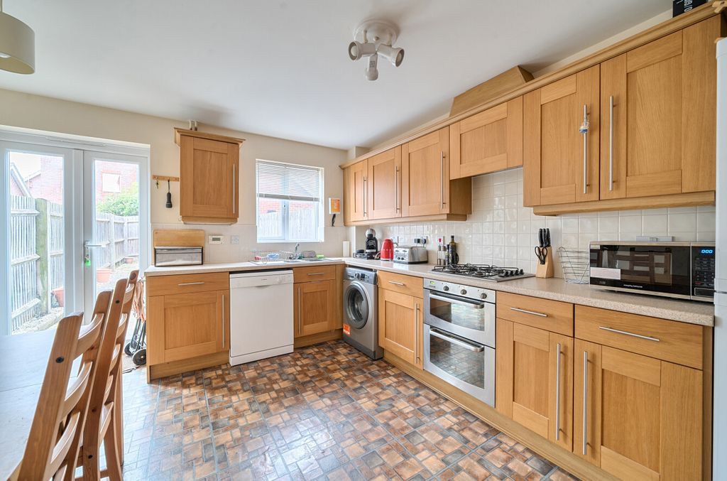 Property photo 2 of 17 Kitchen/Dining Room
