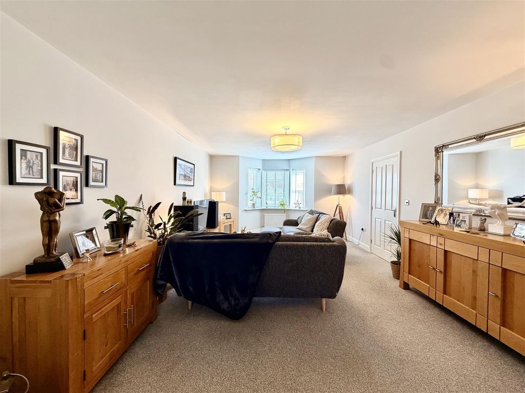Additional image 7 of 4 bed detached house for saleDaffodil Close, Loughborough LE11
