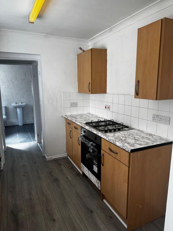 Property photo 3 of 17 Photo 23