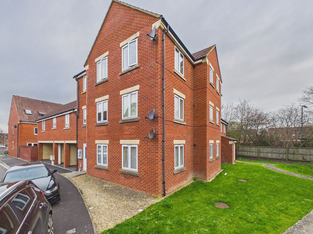 Property photo 1 of 13 Exterior