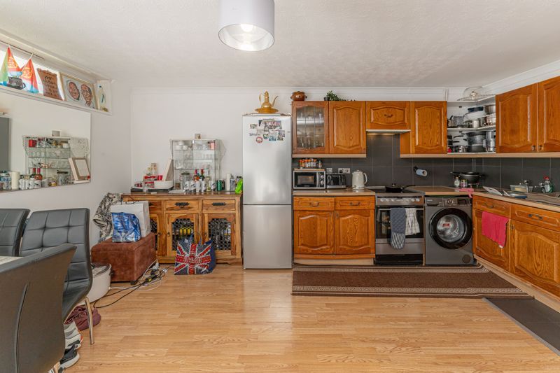 Property photo 2 of 20 Photo 12