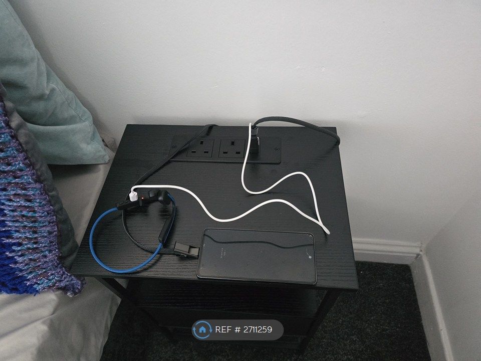 Property photo 2 of 14 Bedside Media Unit