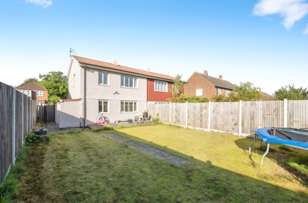 Property photo 1 of 18 1000114235