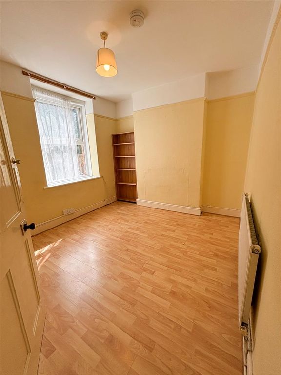 Property photo 3 of 13 Dining Room