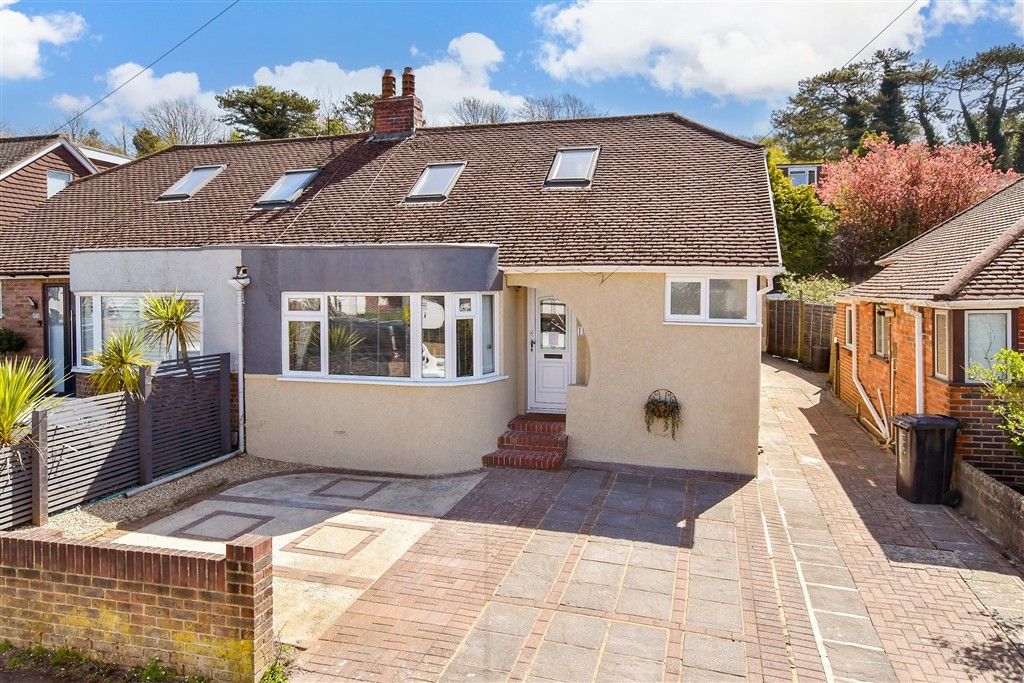 Property photo 1 of 12 External (Brochure)