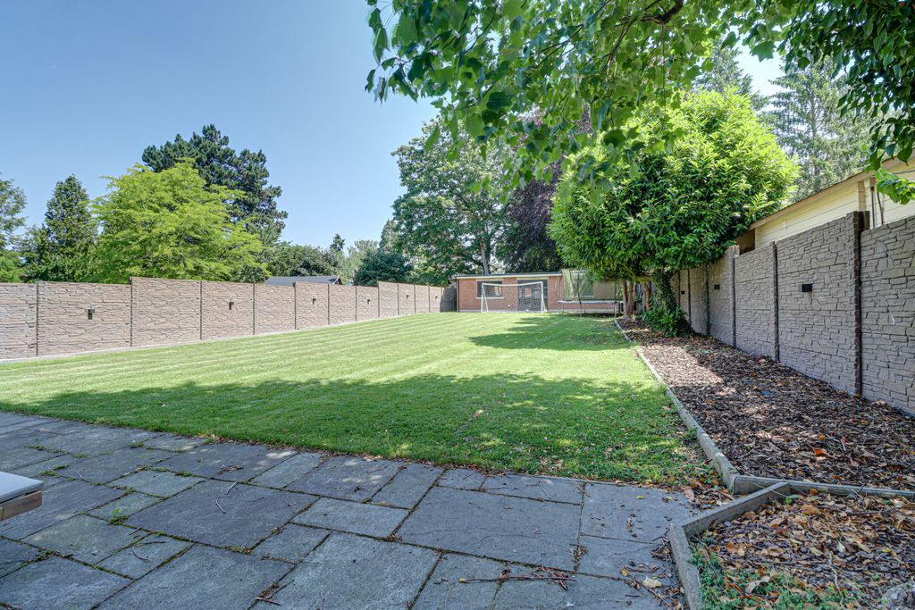 Additional image 29 of 7 bed detached house for saleLondon Road, Luton LU1