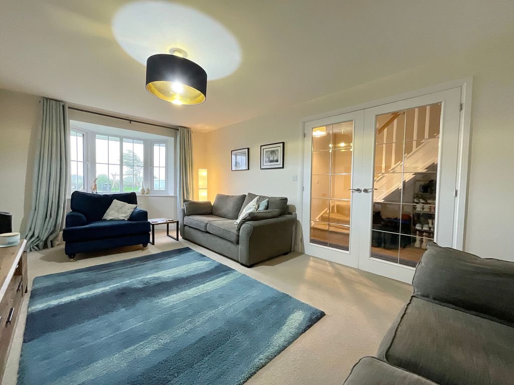 Property photo 3 of 25