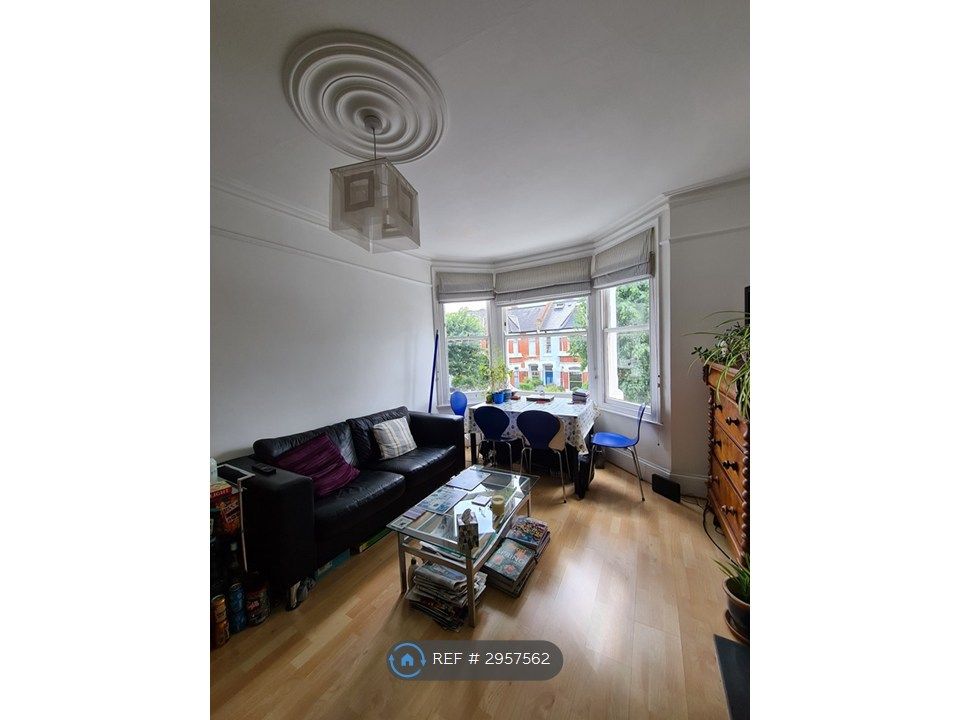 Property photo 2 of 11