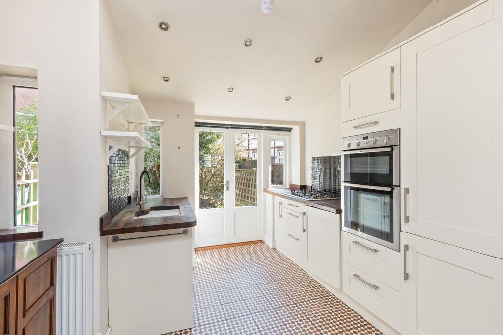 Property photo 2 of 10 4955462