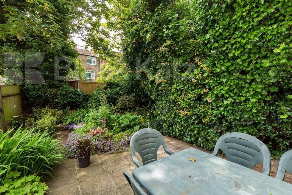 Property photo 3 of 3