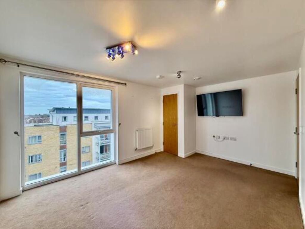 Property photo 1 of 5
