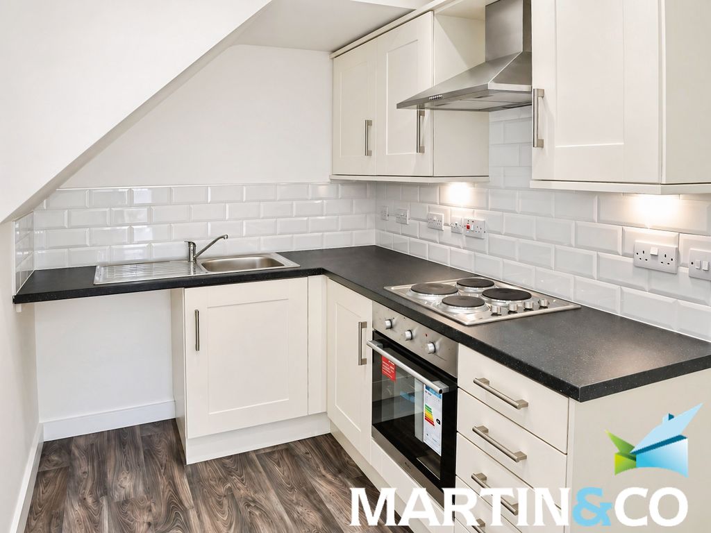Property photo 2 of 13 c7ba377F-Kitchen
