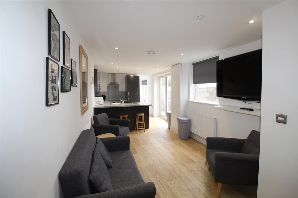 Property photo 1 of 13 Img_7077.Jpg