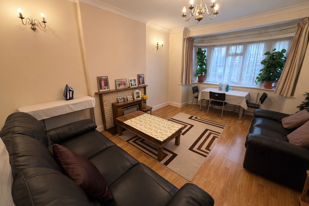 Property photo 3 of 6