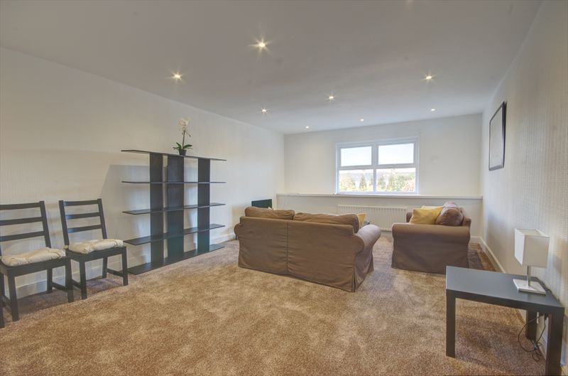 Property photo 3 of 8 Photo 7