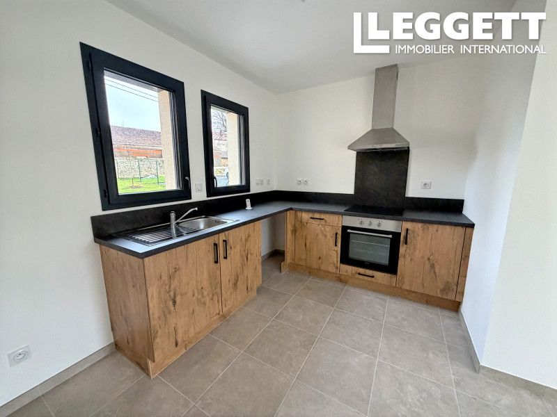 Property photo 3 of 10