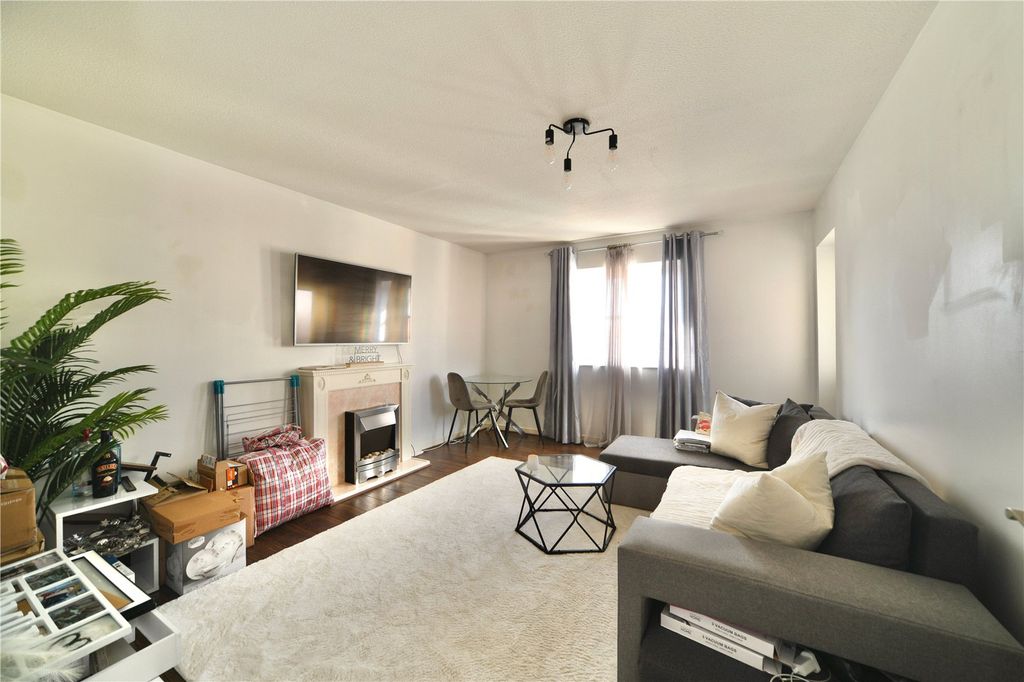 Property photo 2 of 25 Picture No. 10