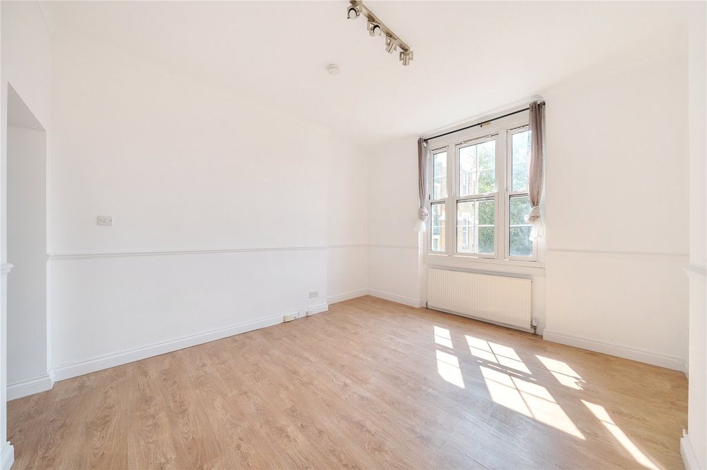 Property photo 3 of 16 Reception Room