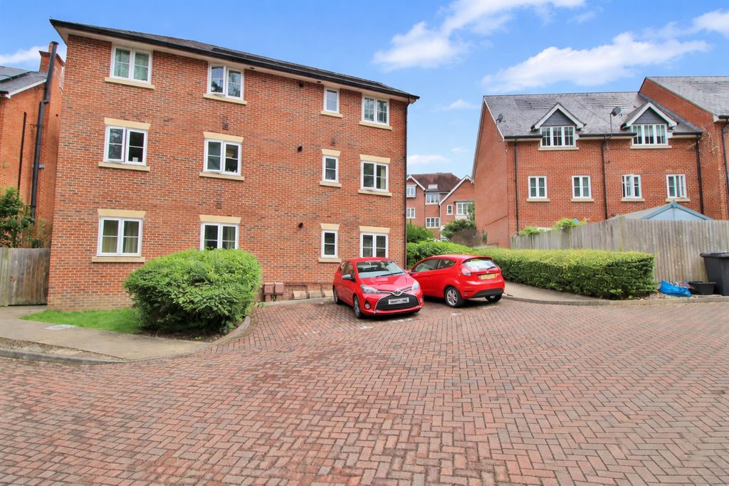 Property photo 2 of 13
