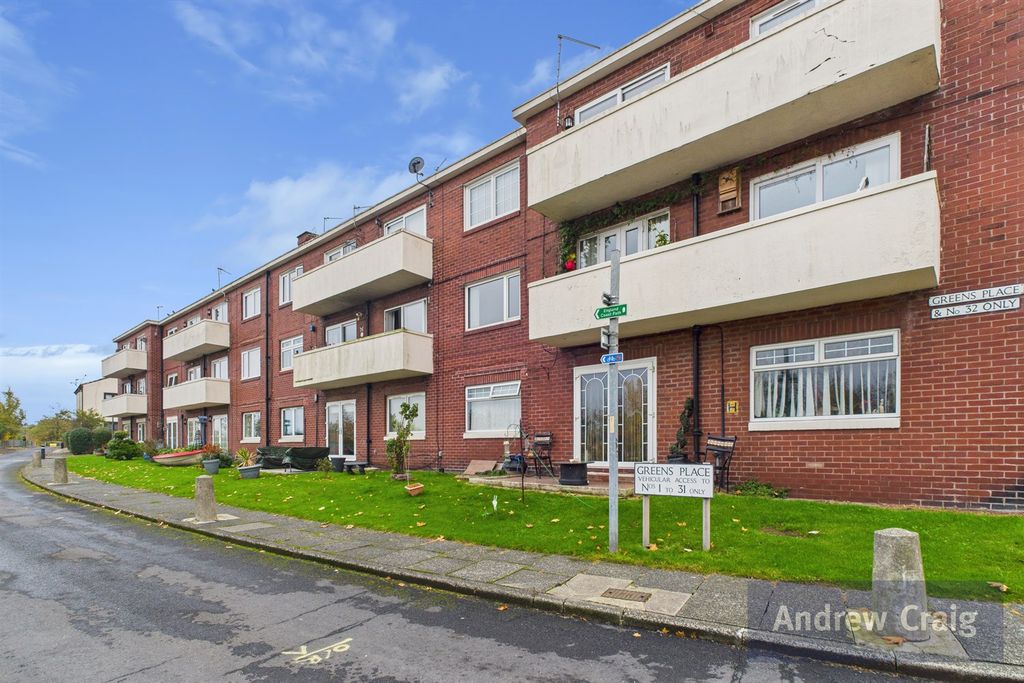 Property photo 1 of 12 (Main)