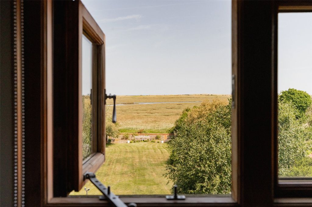 Property photo 3 of 26 The View