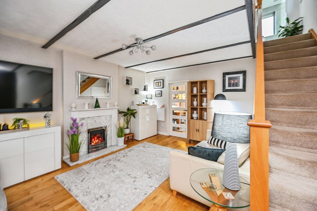 Property photo 2 of 18 Pbox-Img.Jpg